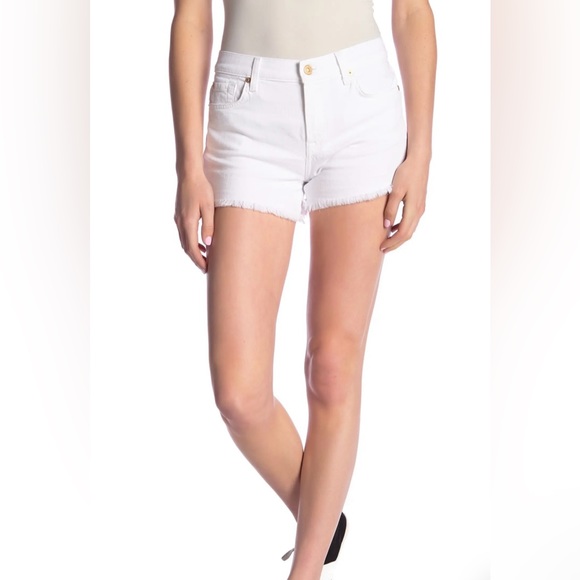 7 for All Mankind NWT White Denim Shorts with fringes Hem. - Picture 11 of 14
